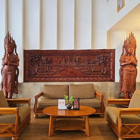 Joli Hotel Пном Пен Екстериор снимка