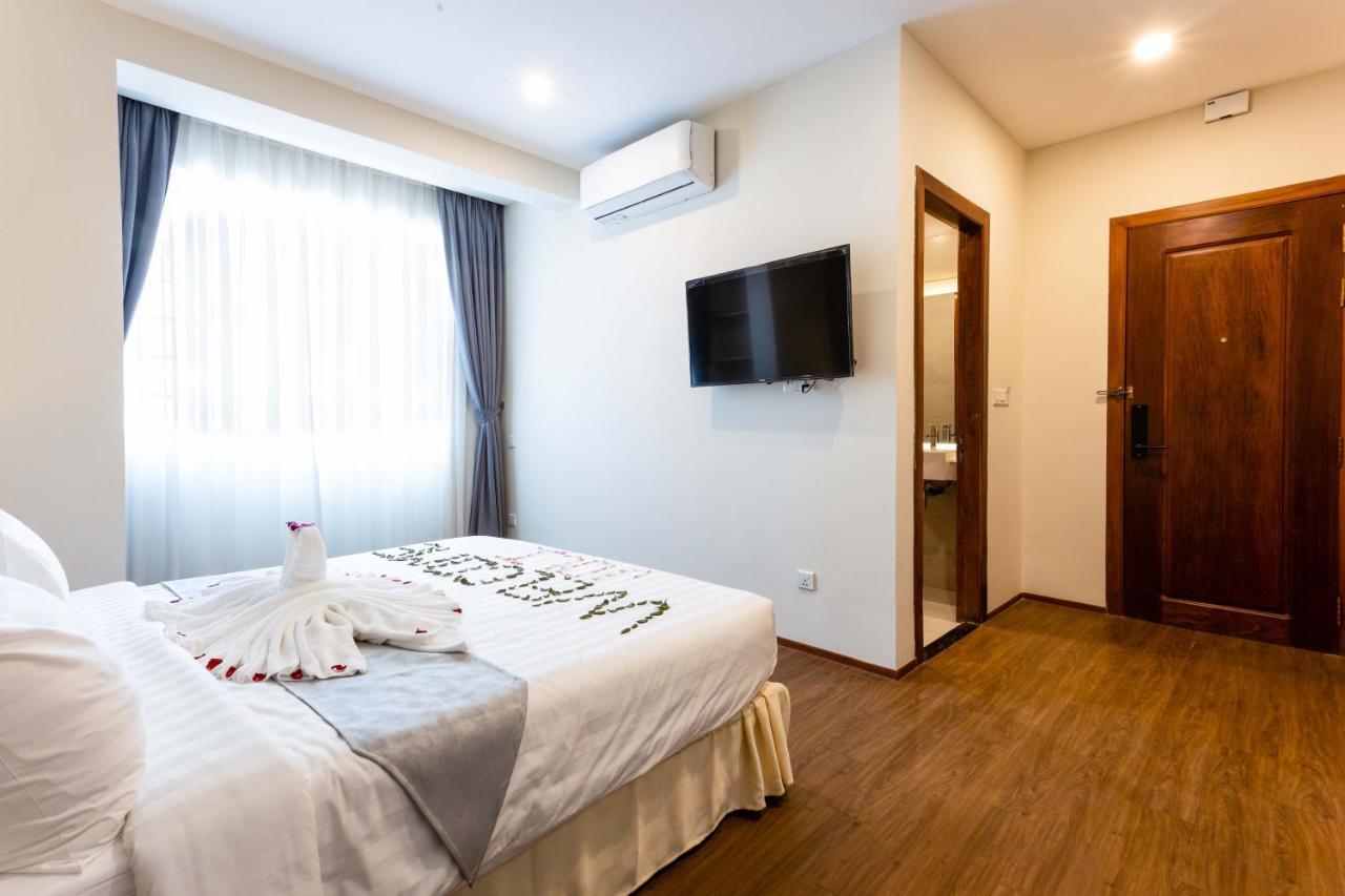 Joli Hotel Пном Пен Екстериор снимка