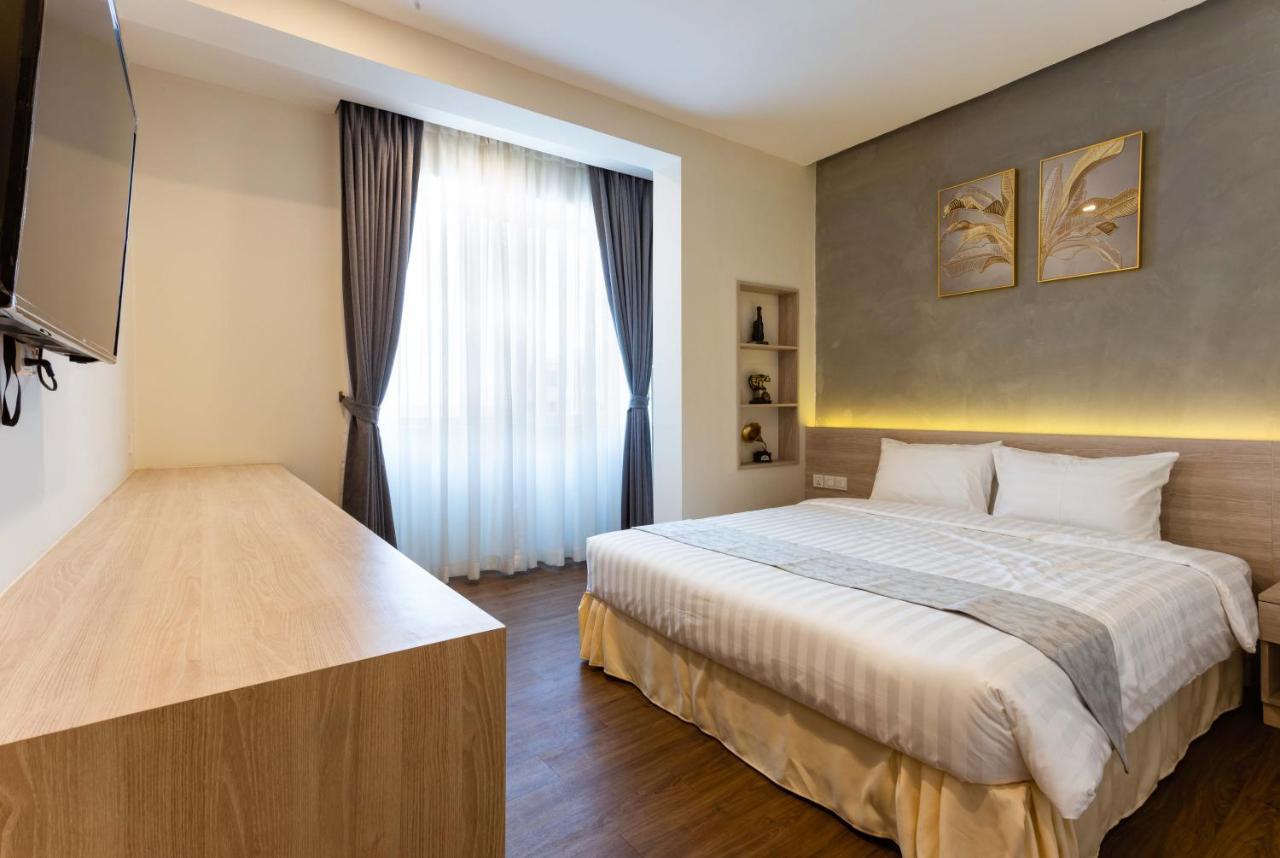 Joli Hotel Пном Пен Екстериор снимка
