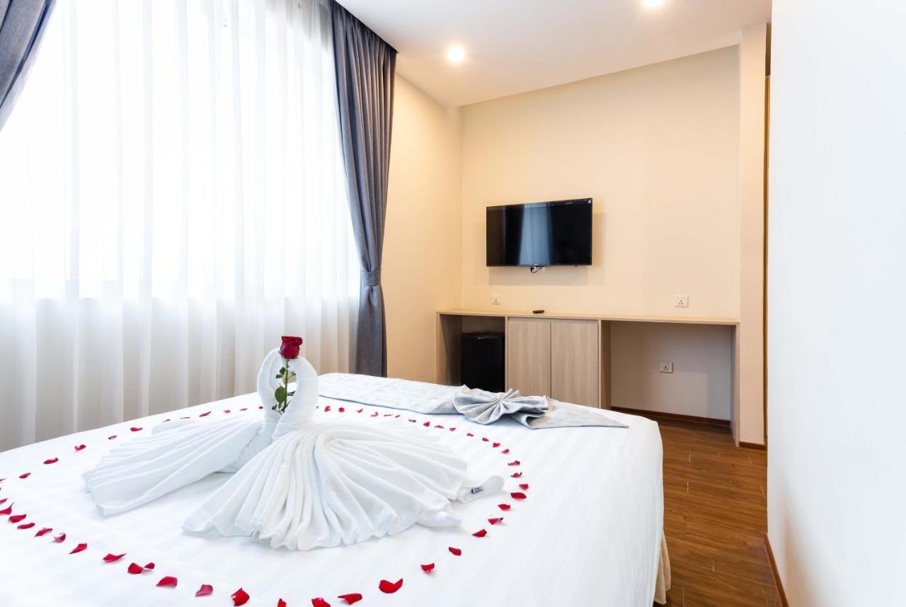 Joli Hotel Пном Пен Екстериор снимка