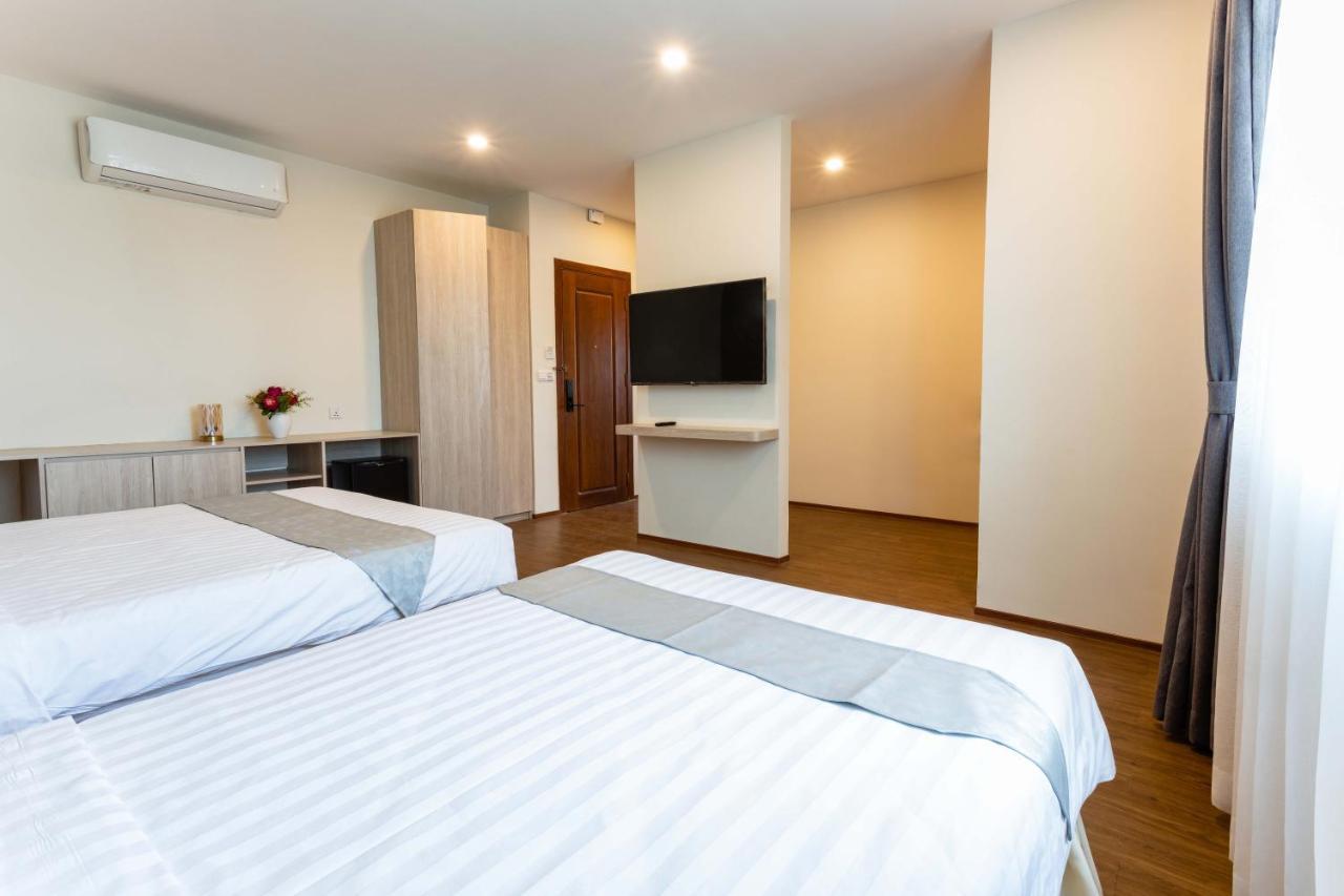 Joli Hotel Пном Пен Екстериор снимка