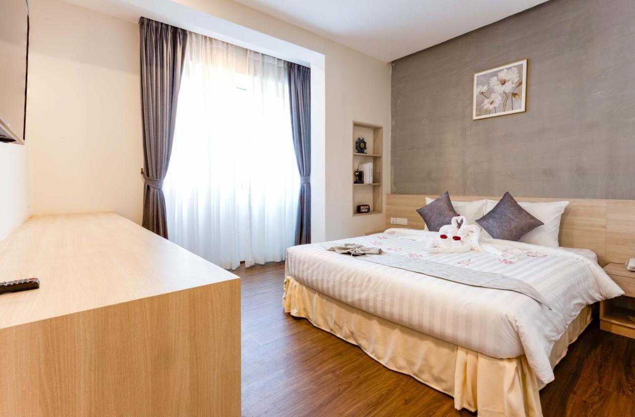 Joli Hotel Пном Пен Екстериор снимка