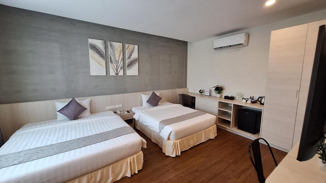 Joli Hotel Пном Пен Екстериор снимка