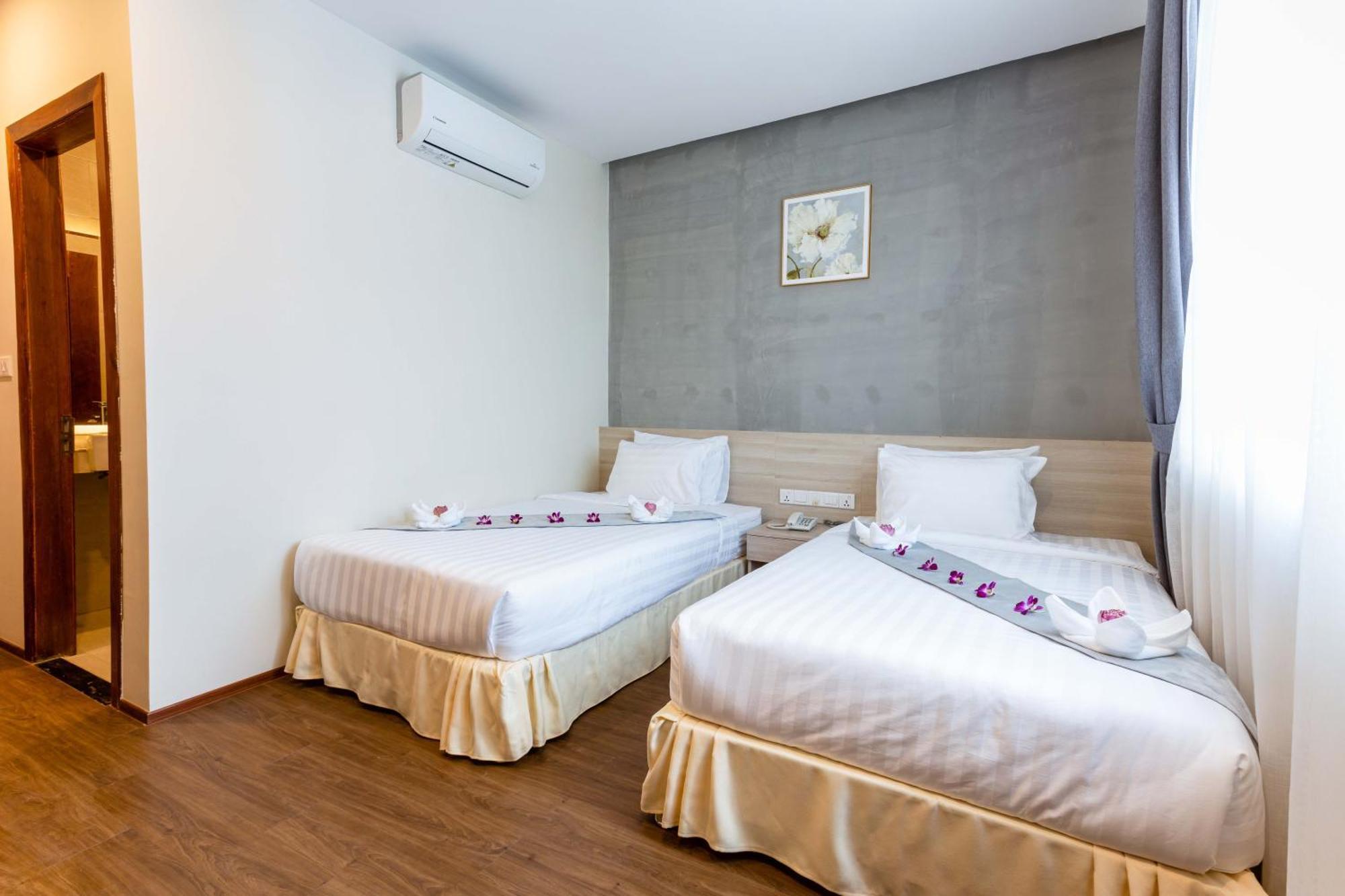 Joli Hotel Пном Пен Стая снимка