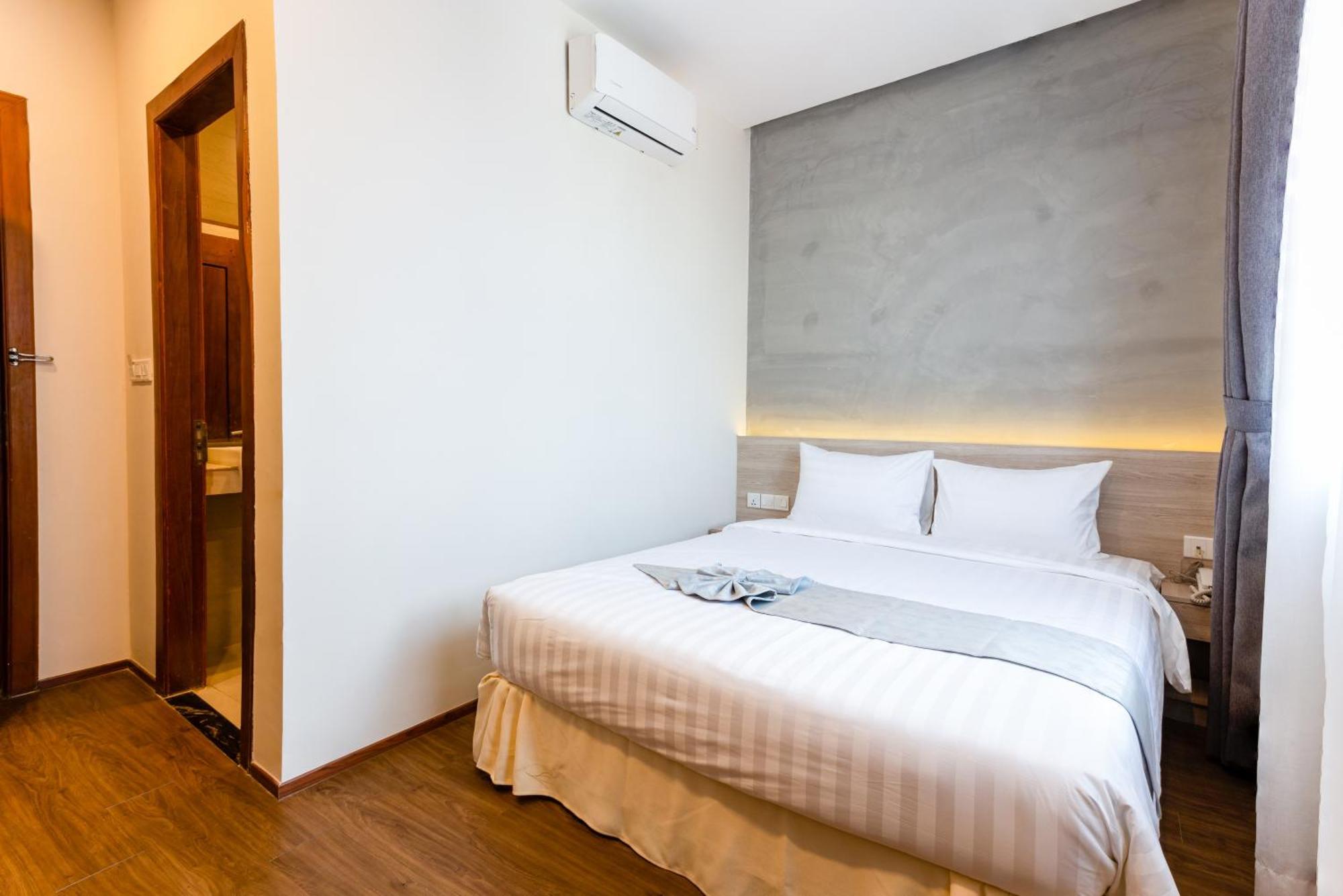 Joli Hotel Пном Пен Стая снимка