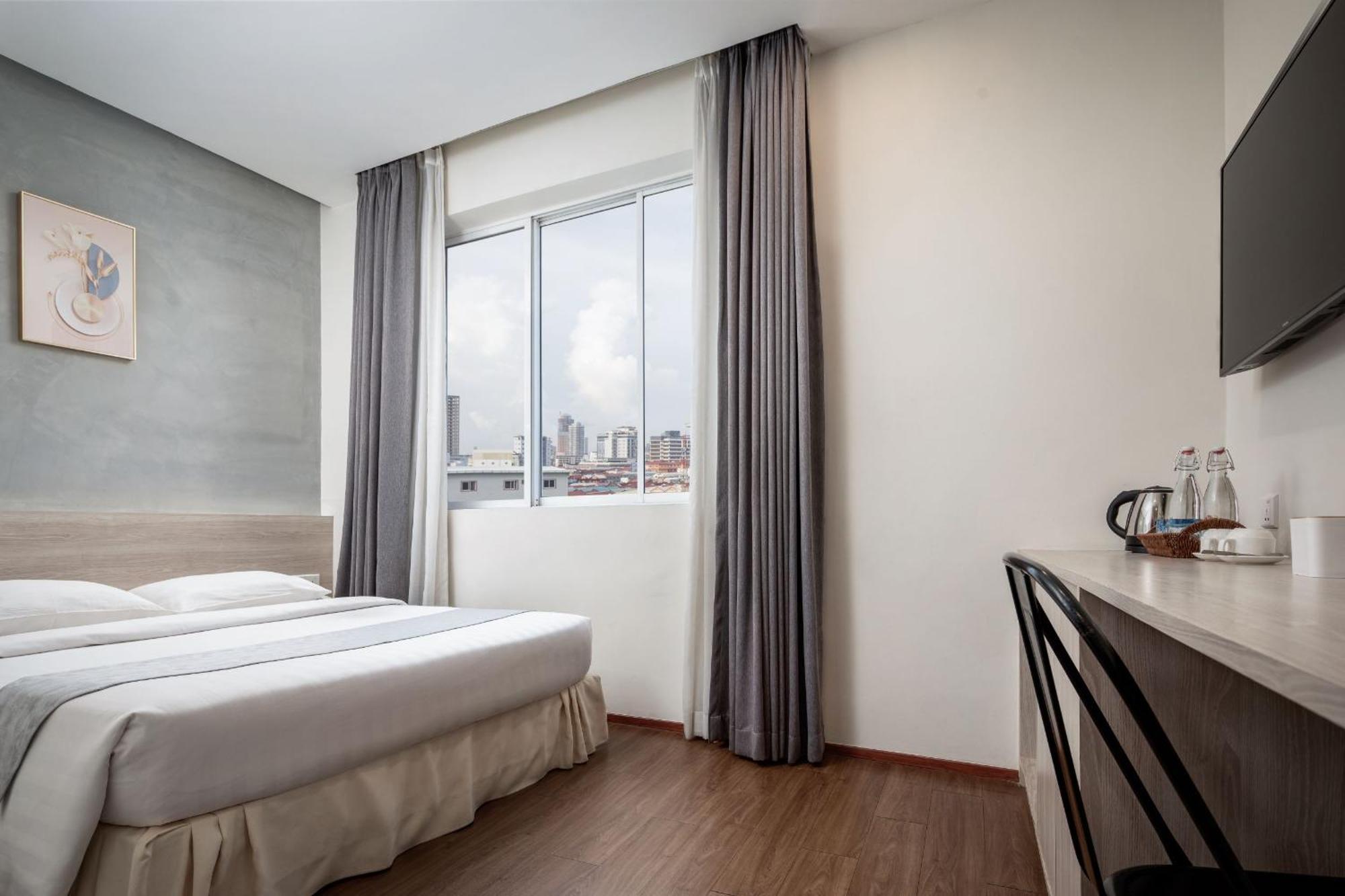 Joli Hotel Пном Пен Екстериор снимка
