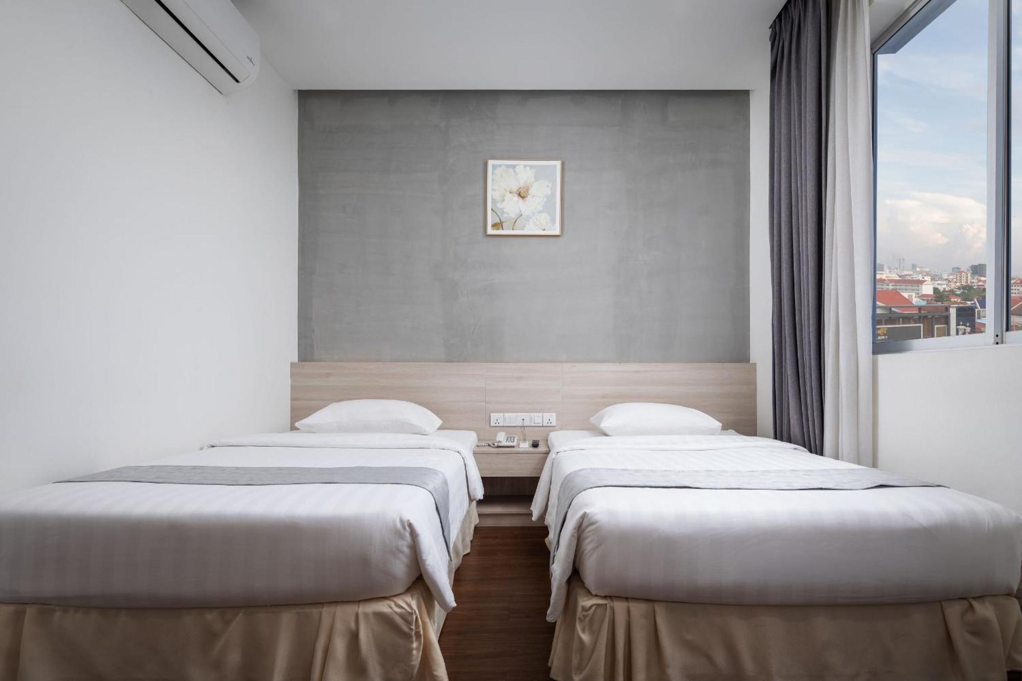 Joli Hotel Пном Пен Екстериор снимка