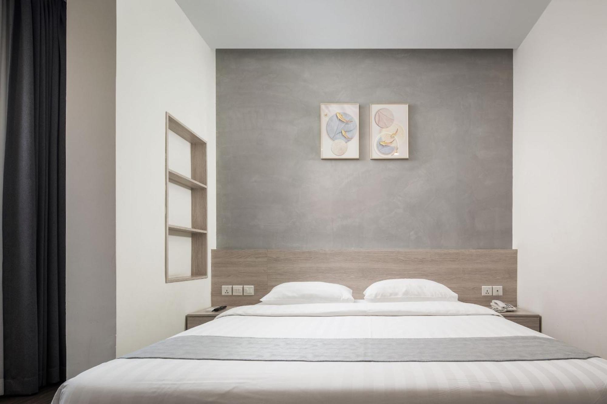 Joli Hotel Пном Пен Екстериор снимка